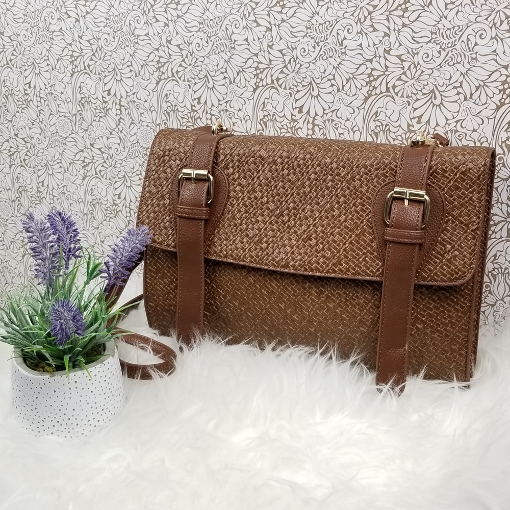 Pink Haley Finola Vintage Style Crossbody Bag